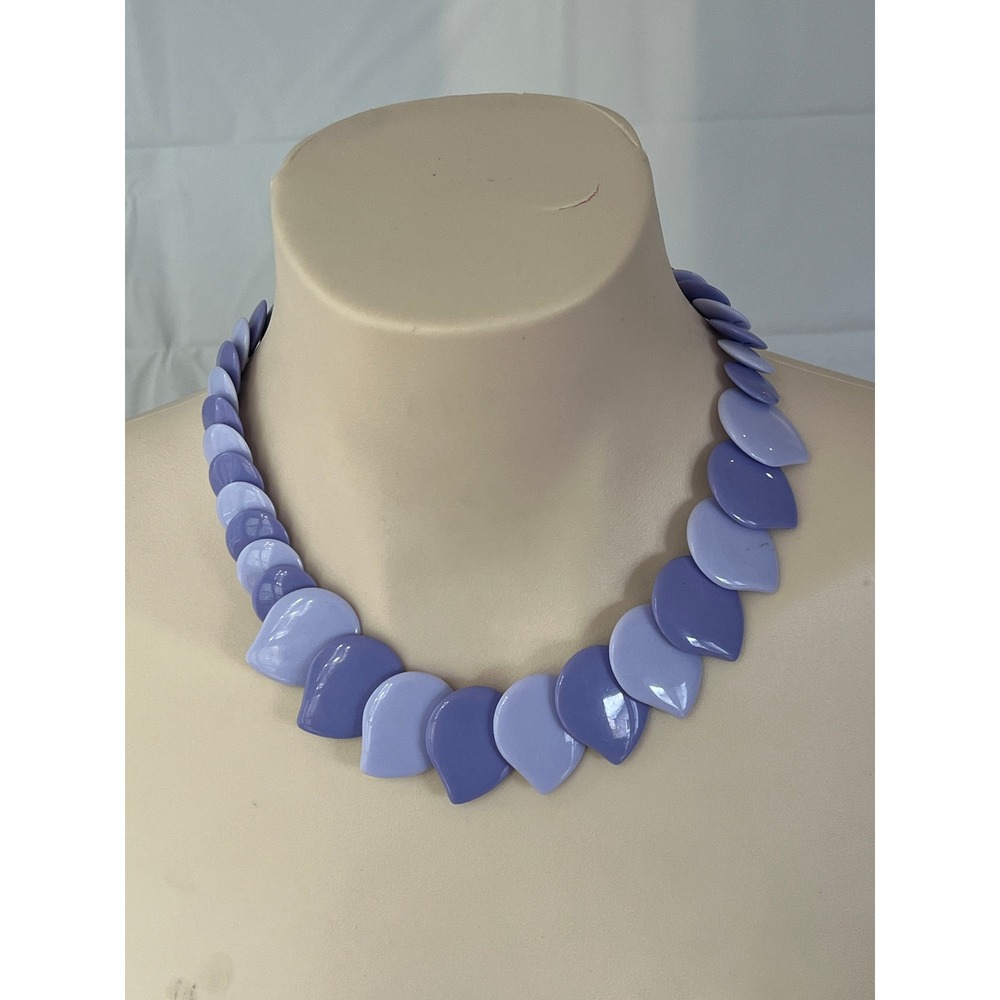 Vintage Purple Petal Scale Statement Necklace Lavender Periwinkle Acrylic Mod